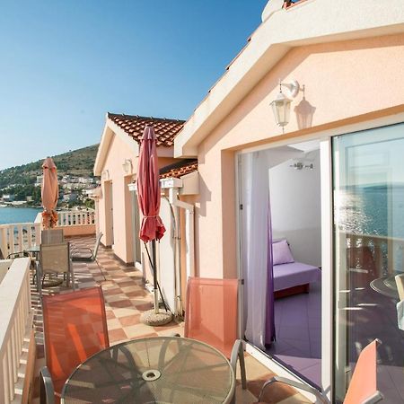 Kaja - Right Next To The Beach Trogir Luaran gambar
