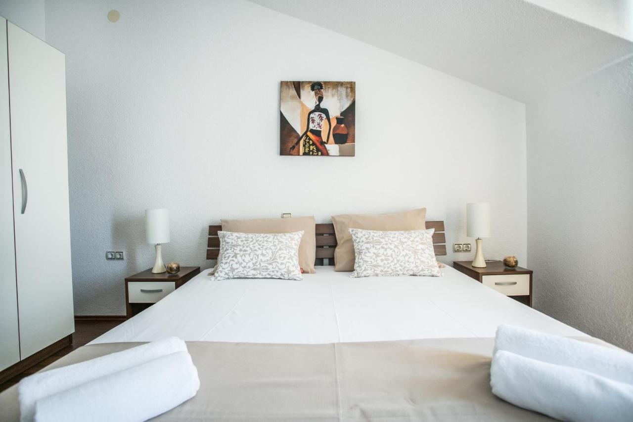 Kaja - Right Next To The Beach Trogir Luaran gambar