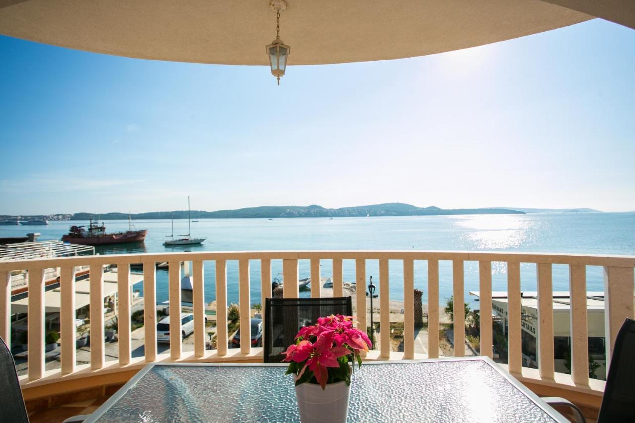 Kaja - Right Next To The Beach Trogir Luaran gambar