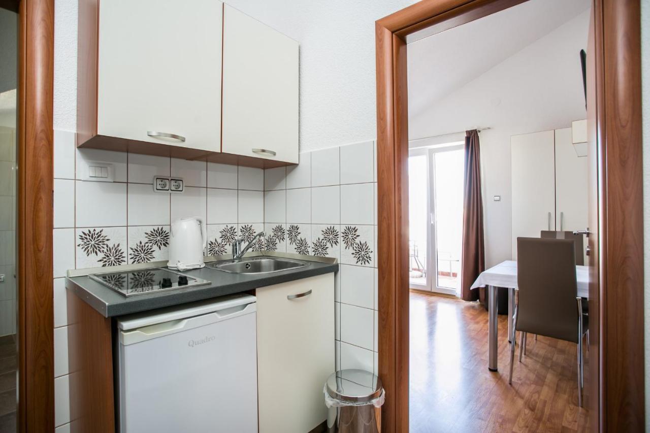 Kaja - Right Next To The Beach Trogir Luaran gambar